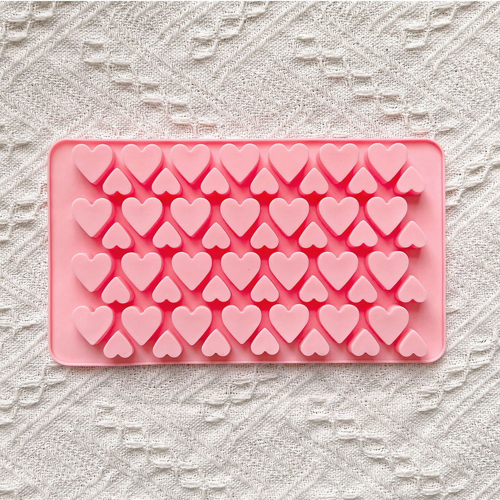 56 cavity size heart-shaped ch - Silicone Cake Mold review and price